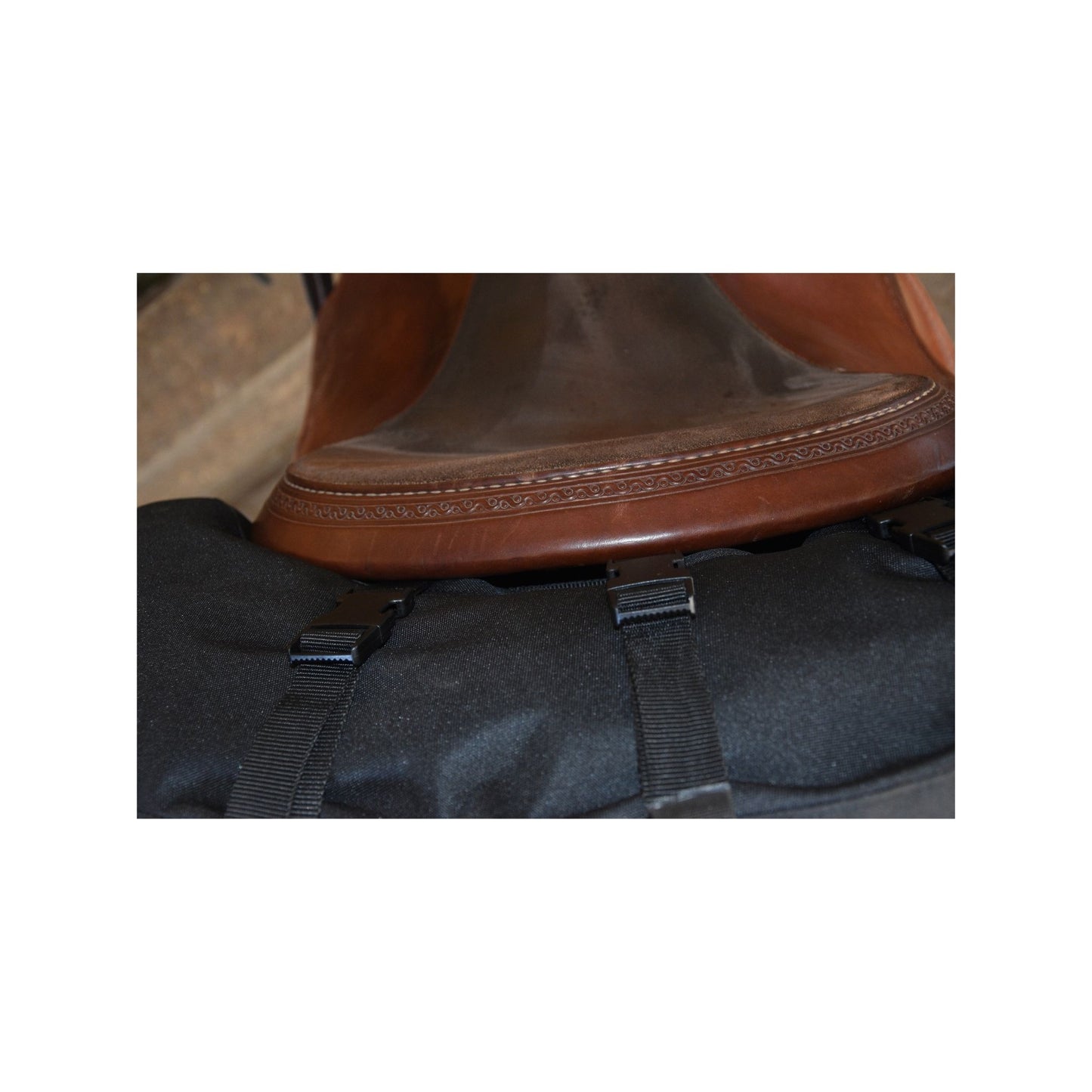 Huckepack "Bananentasche "Englisch und Westernsattel braun und schwarz