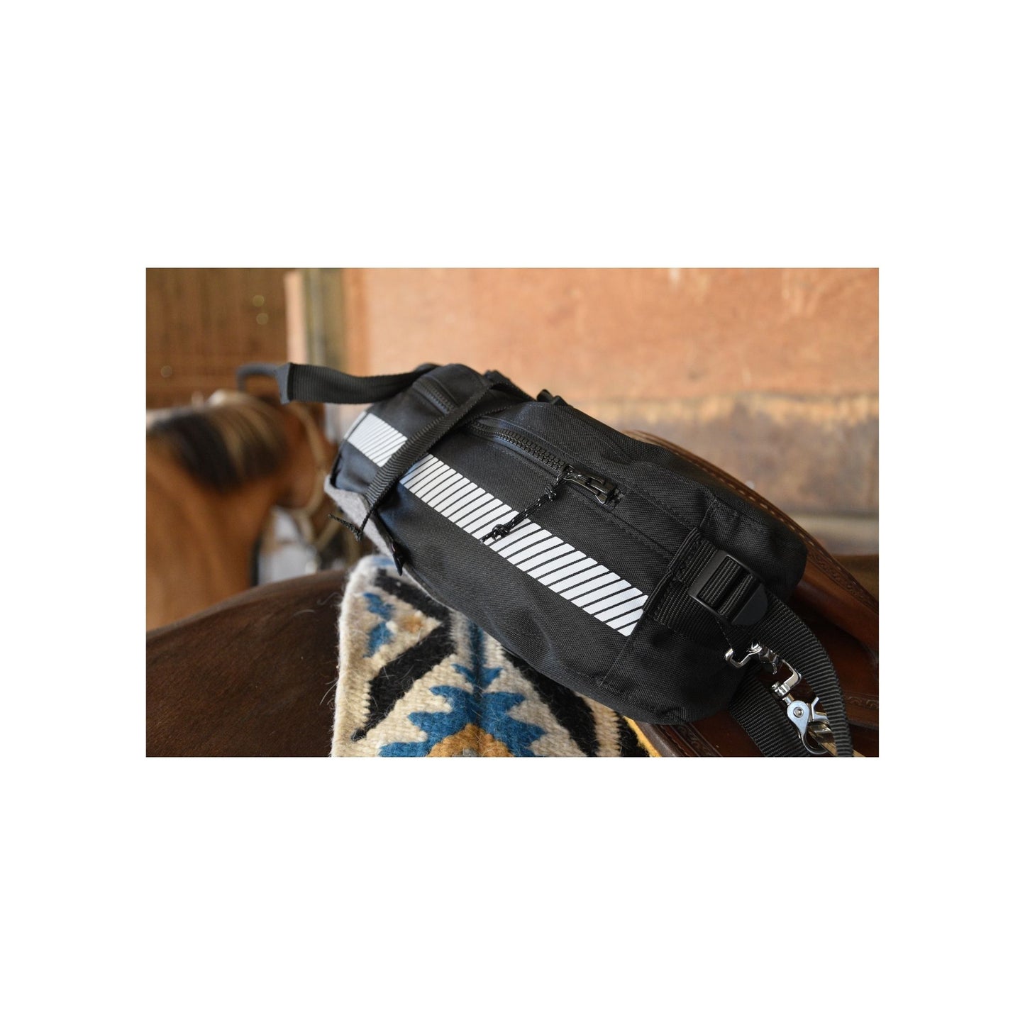 Huckepack "Bananentasche "Englisch und Westernsattel braun und schwarz